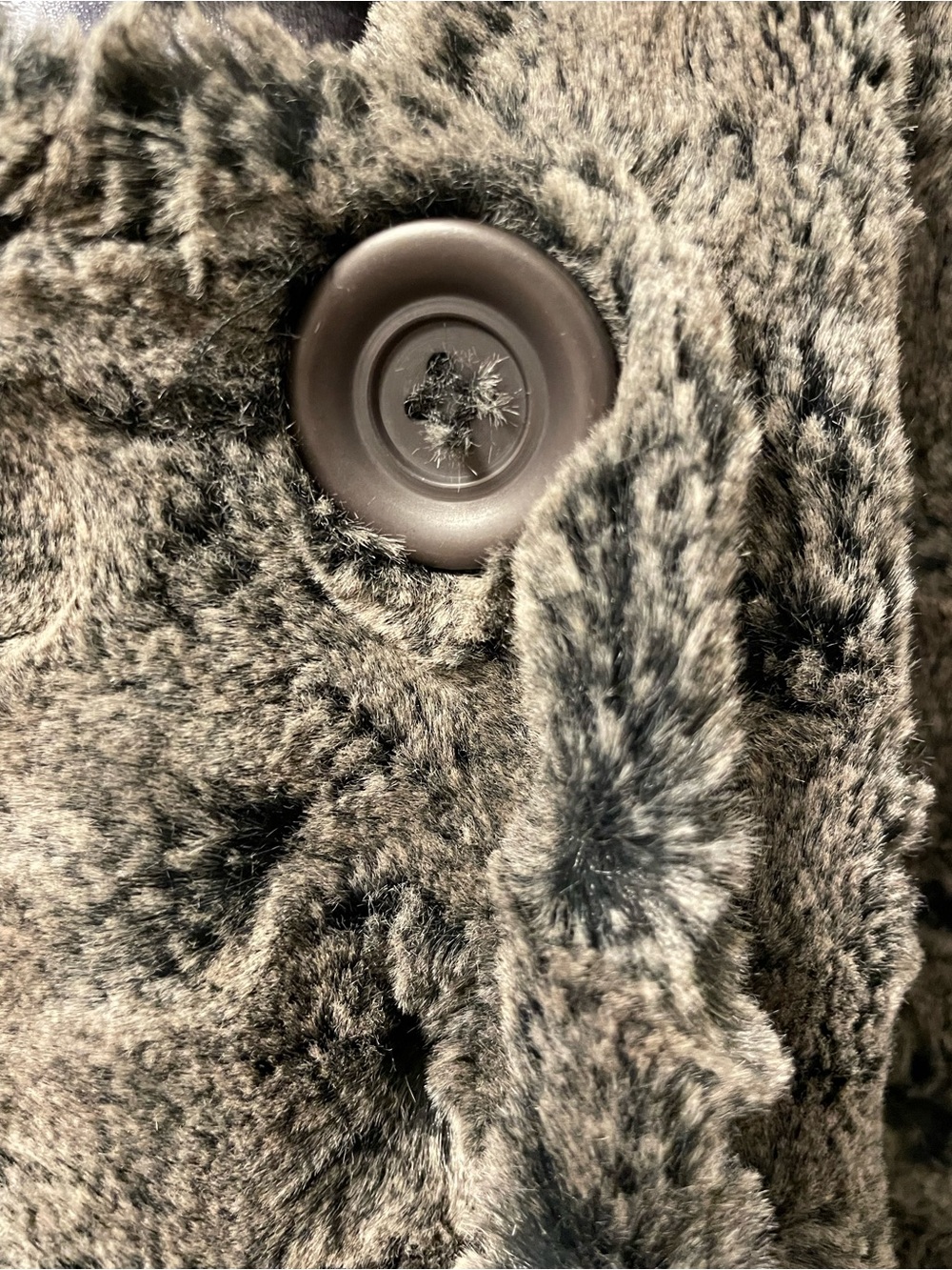 Chic Faux Fur Cape ( Ruana) - Picture 7 of 13